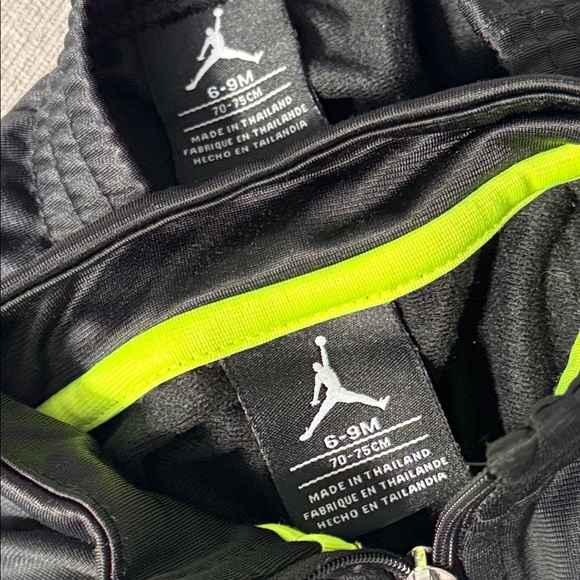 NEW Air Jordan sweatsuit - Picture 7 of 7